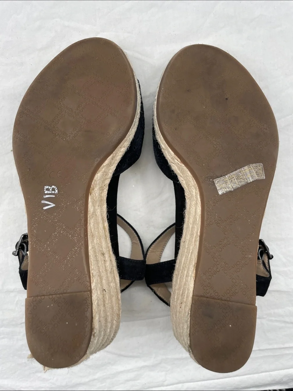Vionic Tulum Ariel Wedge Sandals. 10M.